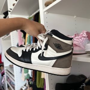 Jordan 1 Retro High Dark Mocha (GS) ✨😍